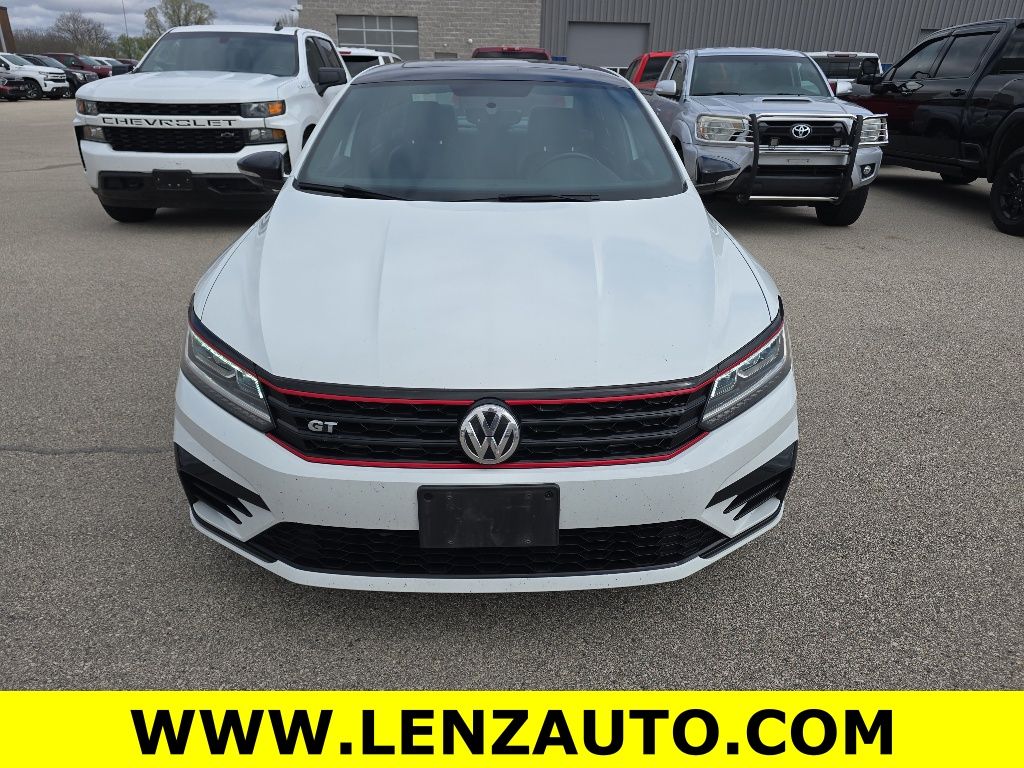 volkswagen passat 2018 1VWJM7A31JC038344 image volkswagen passat 2018 1VWJM7A31JC038344 image