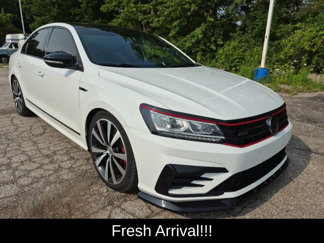 volkswagen passat 2018 1VWJM7A37JC051910 image volkswagen passat 2018 1VWJM7A37JC051910 image