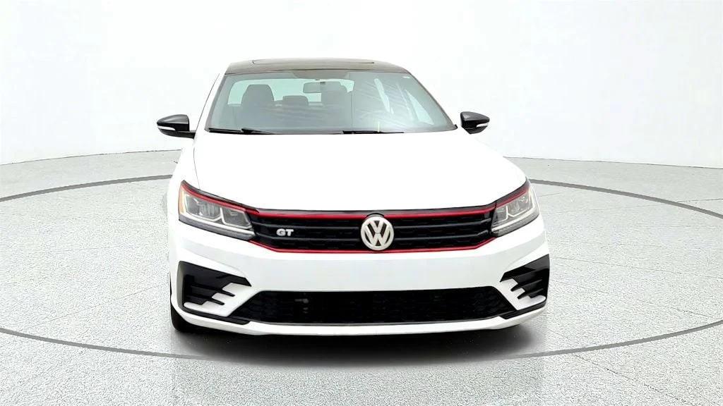 volkswagen passat 2018 1VWJM7A36JC034029 image volkswagen passat 2018 1VWJM7A36JC034029 image