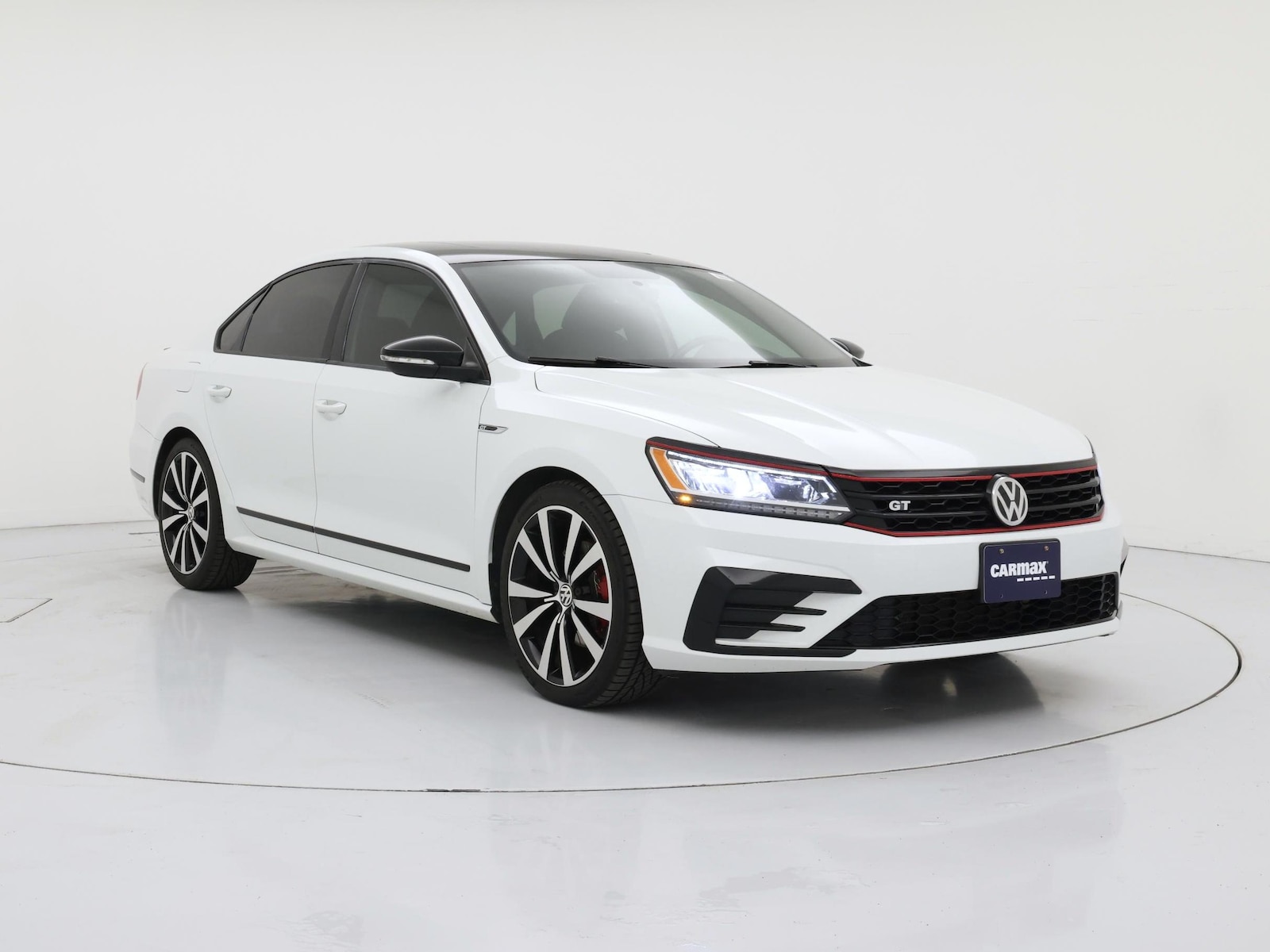 volkswagen passat 2018 1VWJM7A37JC035271 image volkswagen passat 2018 1VWJM7A37JC035271 image