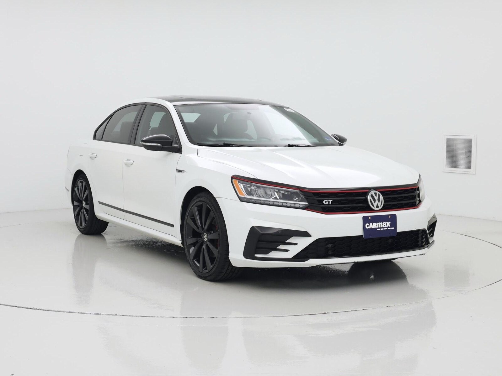 volkswagen passat 2018 1VWJM7A37JC037635 image volkswagen passat 2018 1VWJM7A37JC037635 image