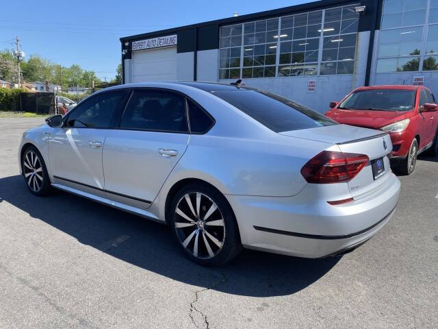 volkswagen passat 2018 1VWJM7A34JC040279 image volkswagen passat 2018 1VWJM7A34JC040279 image