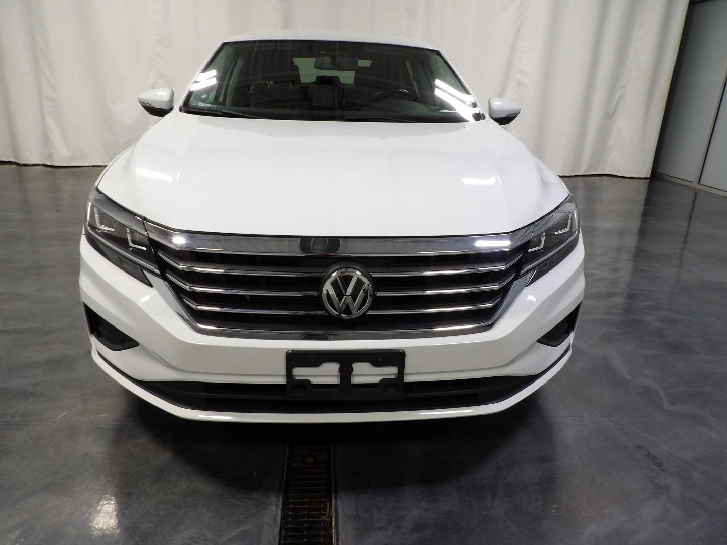 volkswagen passat 2021 1VWAA7A3XMC006781 image volkswagen passat 2021 1VWAA7A3XMC006781 image