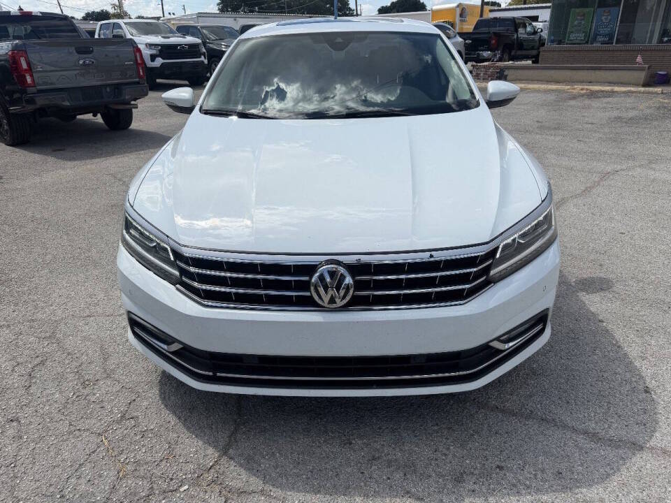 volkswagen passat 2017 1VWCM7A33HC035612 image volkswagen passat 2017 1VWCM7A33HC035612 image
