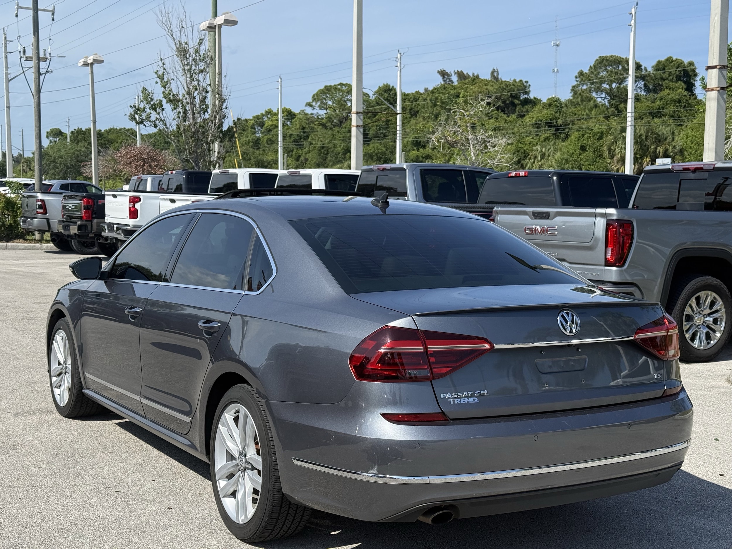 volkswagen passat 2017 1VWCT7A36HC075654 image volkswagen passat 2017 1VWCT7A36HC075654 image