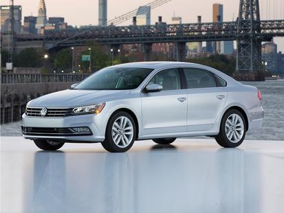 volkswagen passat 2017 1VWCT7A37HC056272 image volkswagen passat 2017 1VWCT7A37HC056272 image