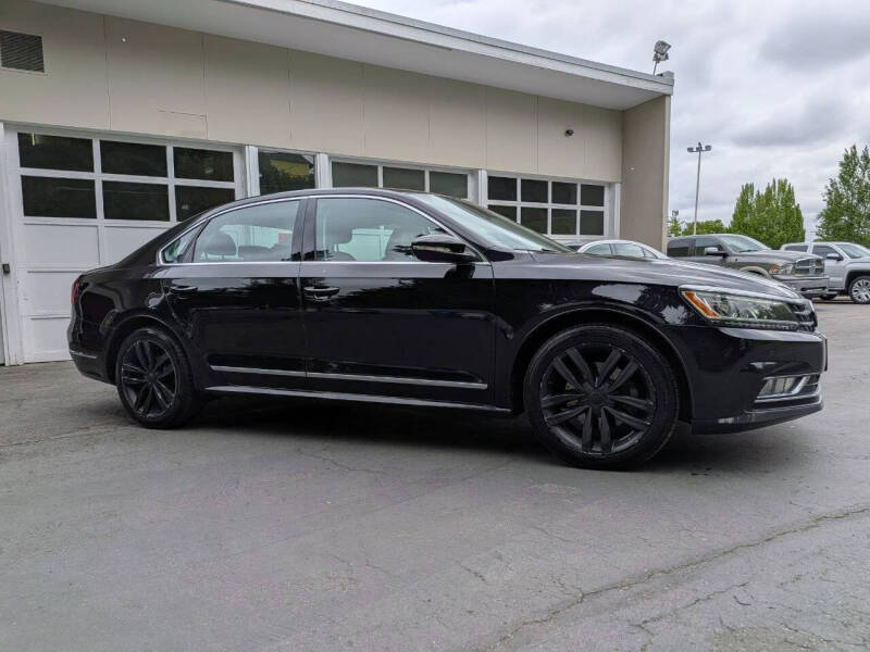 volkswagen passat 2017 1VWGT7A3XHC077988 image volkswagen passat 2017 1VWGT7A3XHC077988 image