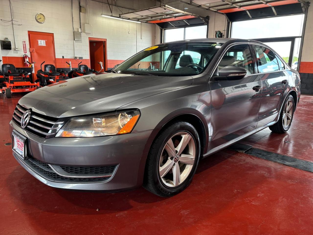 volkswagen passat 2012 1VWBH7A3XCC098067 image volkswagen passat 2012 1VWBH7A3XCC098067 image