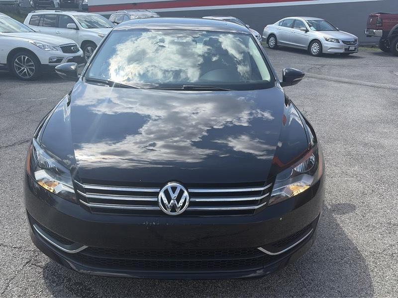 volkswagen passat 2012 1VWBH7A30CC063957 image volkswagen passat 2012 1VWBH7A30CC063957 image