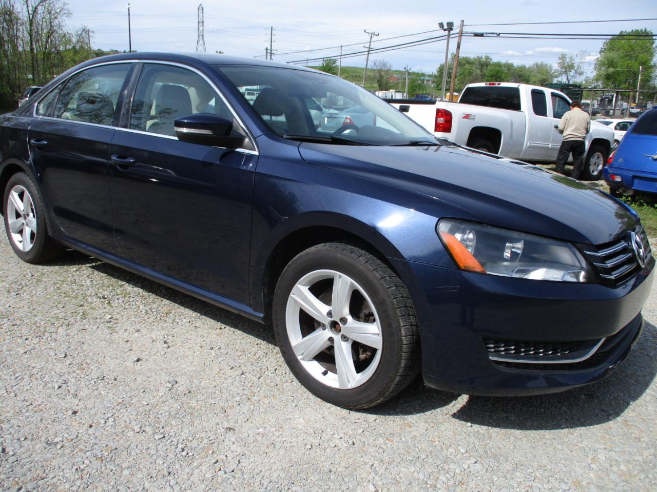 volkswagen passat 2013 1VWBH7A35DC017624 image volkswagen passat 2013 1VWBH7A35DC017624 image
