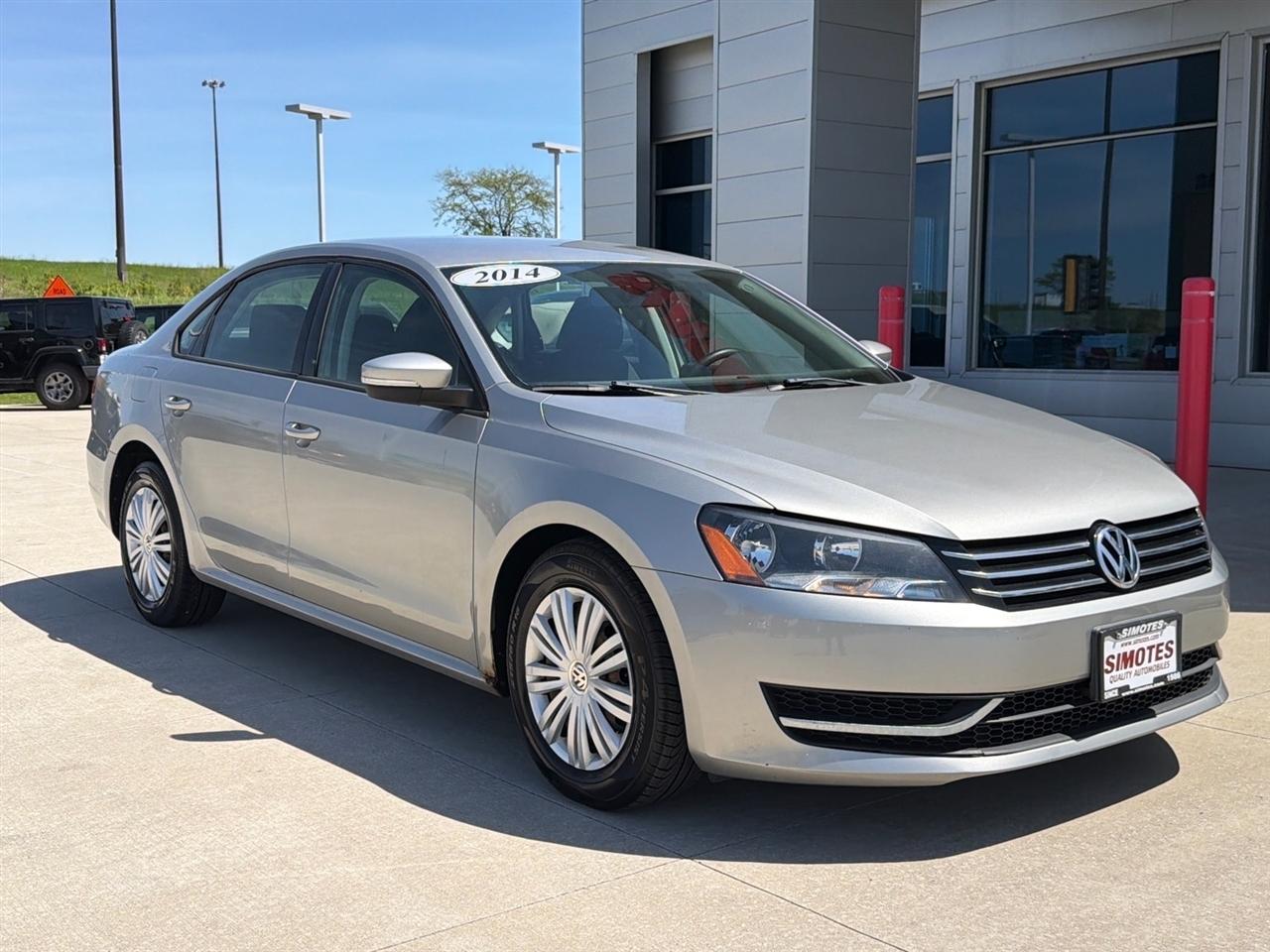 volkswagen passat 2014 1VWAT7A30EC107078 image volkswagen passat 2014 1VWAT7A30EC107078 image