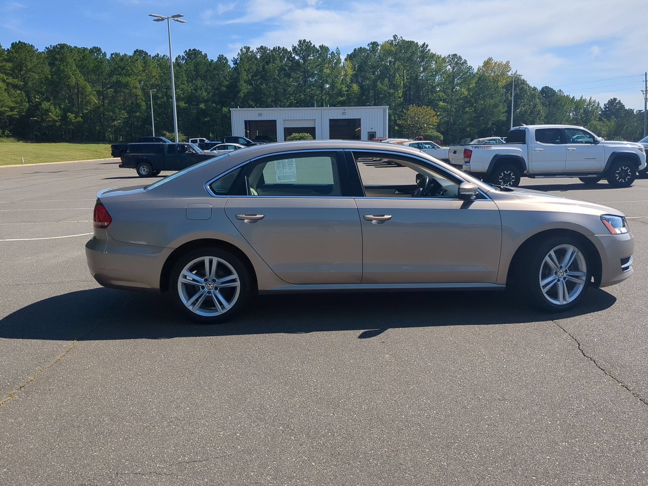volkswagen passat 2015 1VWBV7A30FC032172 image volkswagen passat 2015 1VWBV7A30FC032172 image