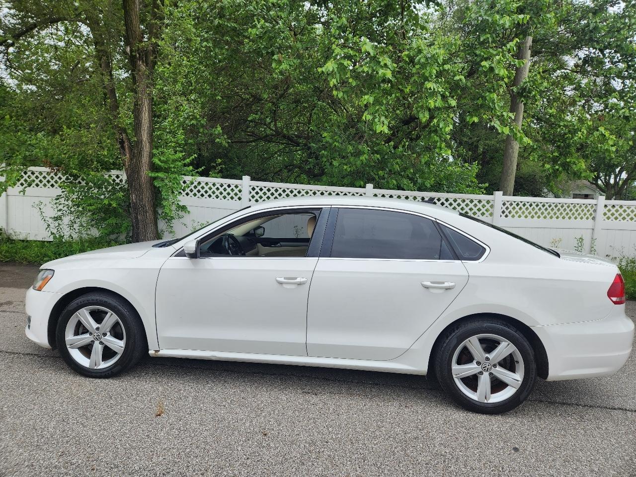 volkswagen passat 2015 1VWAS7A33FC081211 image volkswagen passat 2015 1VWAS7A33FC081211 image