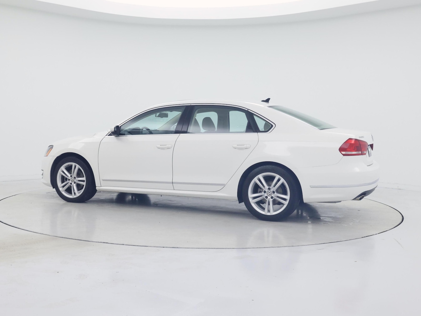 volkswagen passat 2015 1VWCS7A38FC080127 image volkswagen passat 2015 1VWCS7A38FC080127 image
