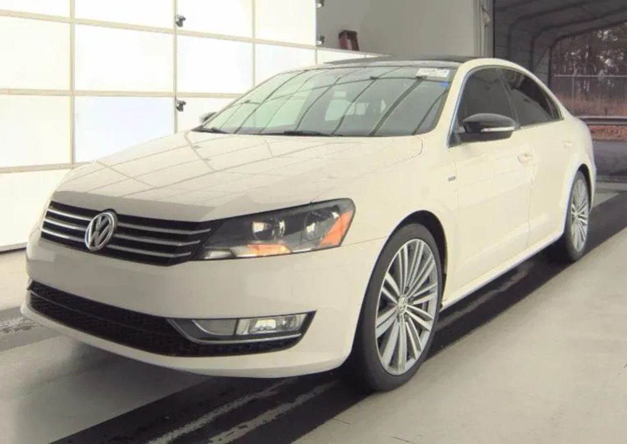 volkswagen passat 2015 1VWBS7A33FC020316 image volkswagen passat 2015 1VWBS7A33FC020316 image