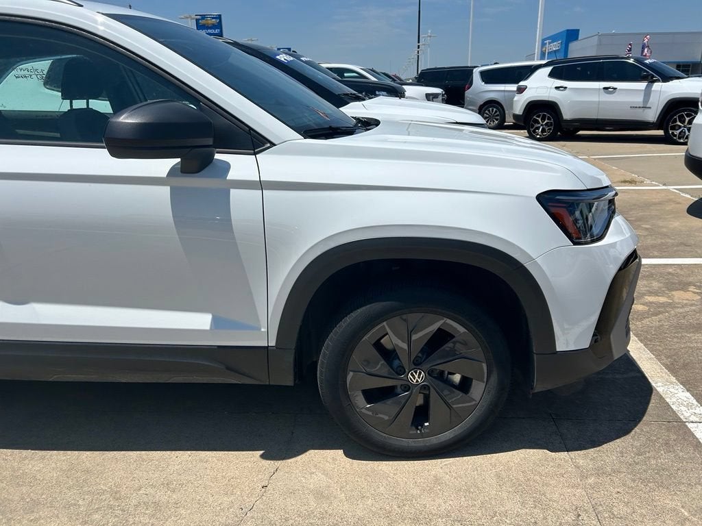 volkswagen taos 2026 3VV5C7B23TM002560 image volkswagen taos 2026 3VV5C7B23TM002560 image