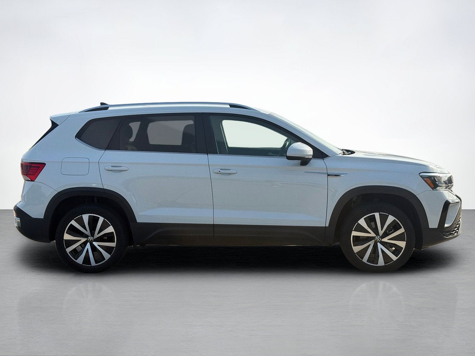 volkswagen taos 2024 3VVSX7B2XRM048547 image volkswagen taos 2024 3VVSX7B2XRM048547 image