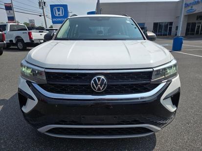 volkswagen taos 2024 3VV5X7B25RM038425 image volkswagen taos 2024 3VV5X7B25RM038425 image