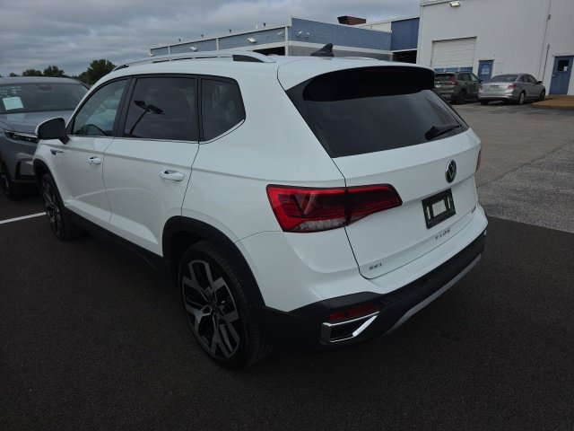 volkswagen taos 2022 3VV2X7B22NM089569 image