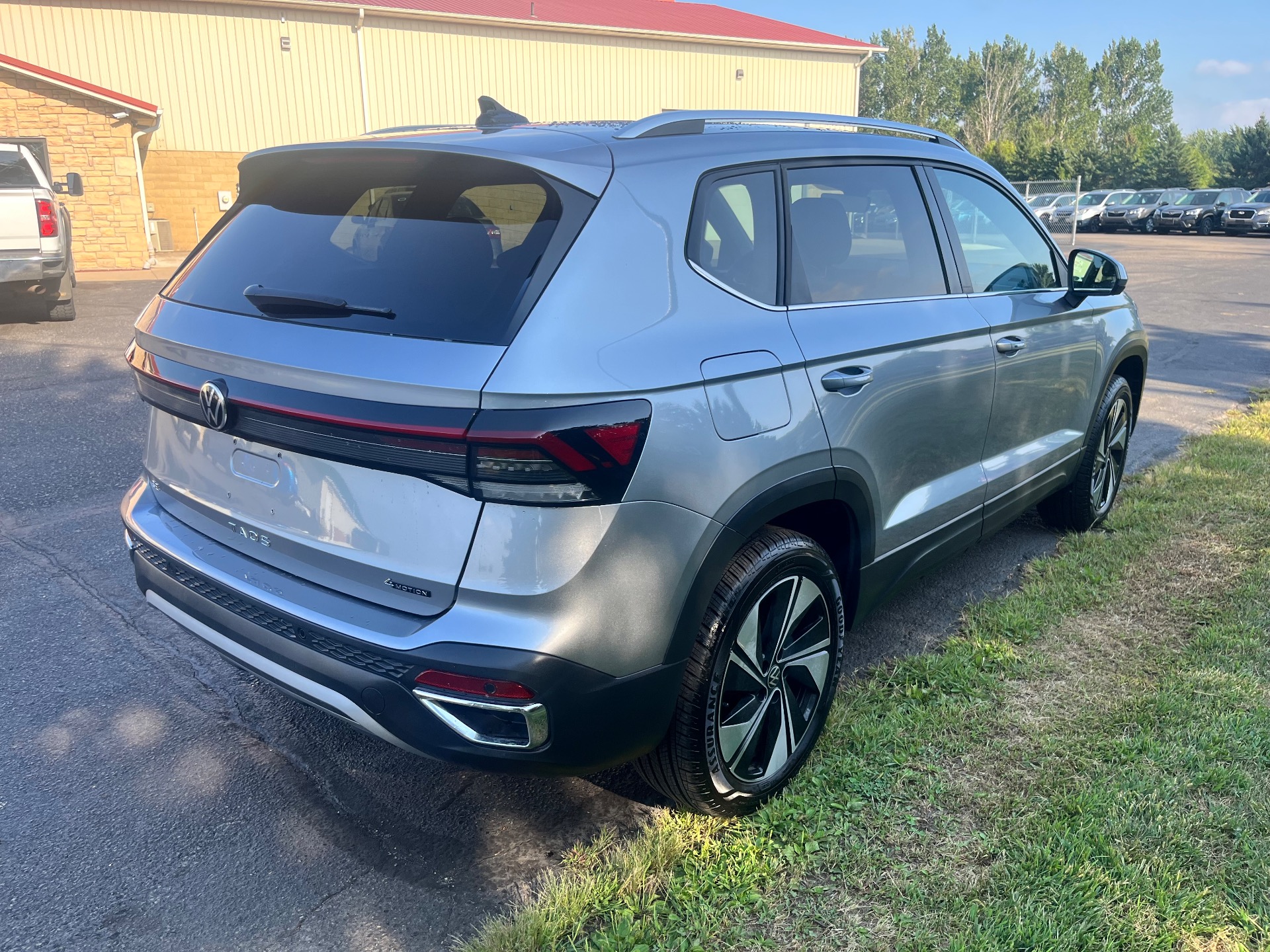 volkswagen taos 2025 3VVVC7B2XSM011626 image volkswagen taos 2025 3VVVC7B2XSM011626 image