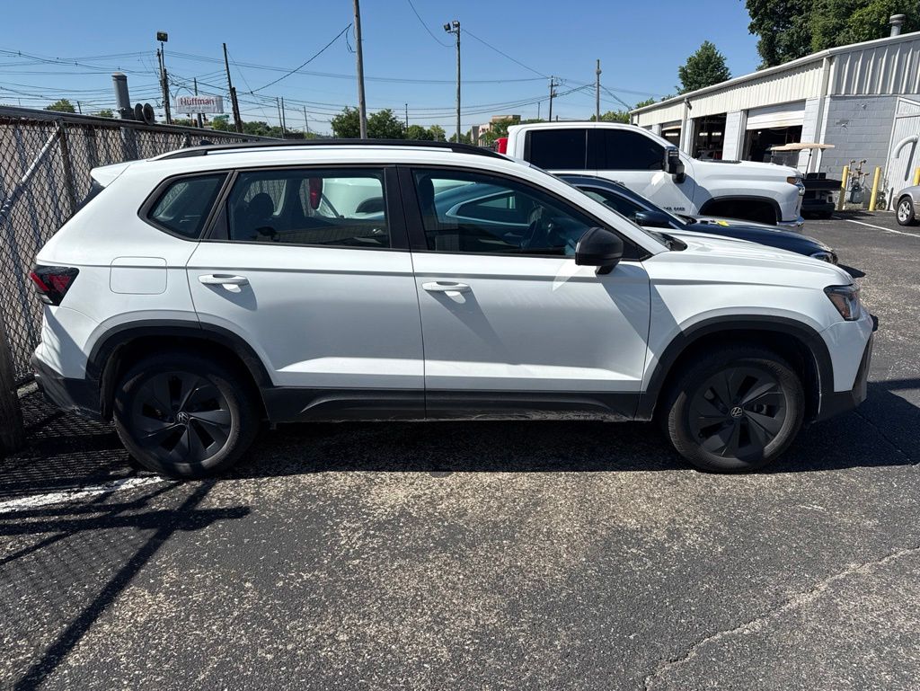 volkswagen taos 2025 3VV5C7B27SM009591 image volkswagen taos 2025 3VV5C7B27SM009591 image