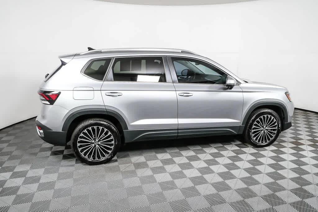 volkswagen taos 2025 3VVEC7B28SM030577 image volkswagen taos 2025 3VVEC7B28SM030577 image