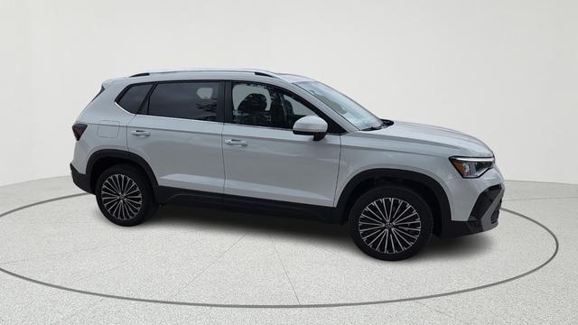 volkswagen taos 2025 3VV3C7B22SM009070 image volkswagen taos 2025 3VV3C7B22SM009070 image