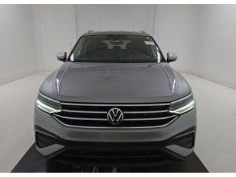 volkswagen taos 2025 3VVUC7B25SM005759 image volkswagen taos 2025 3VVUC7B25SM005759 image