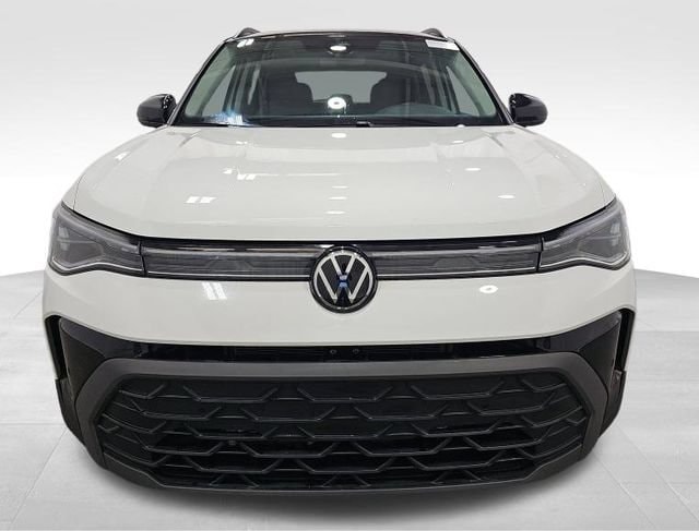 volkswagen taos 2025 3VV2C7B22SM035759 image volkswagen taos 2025 3VV2C7B22SM035759 image