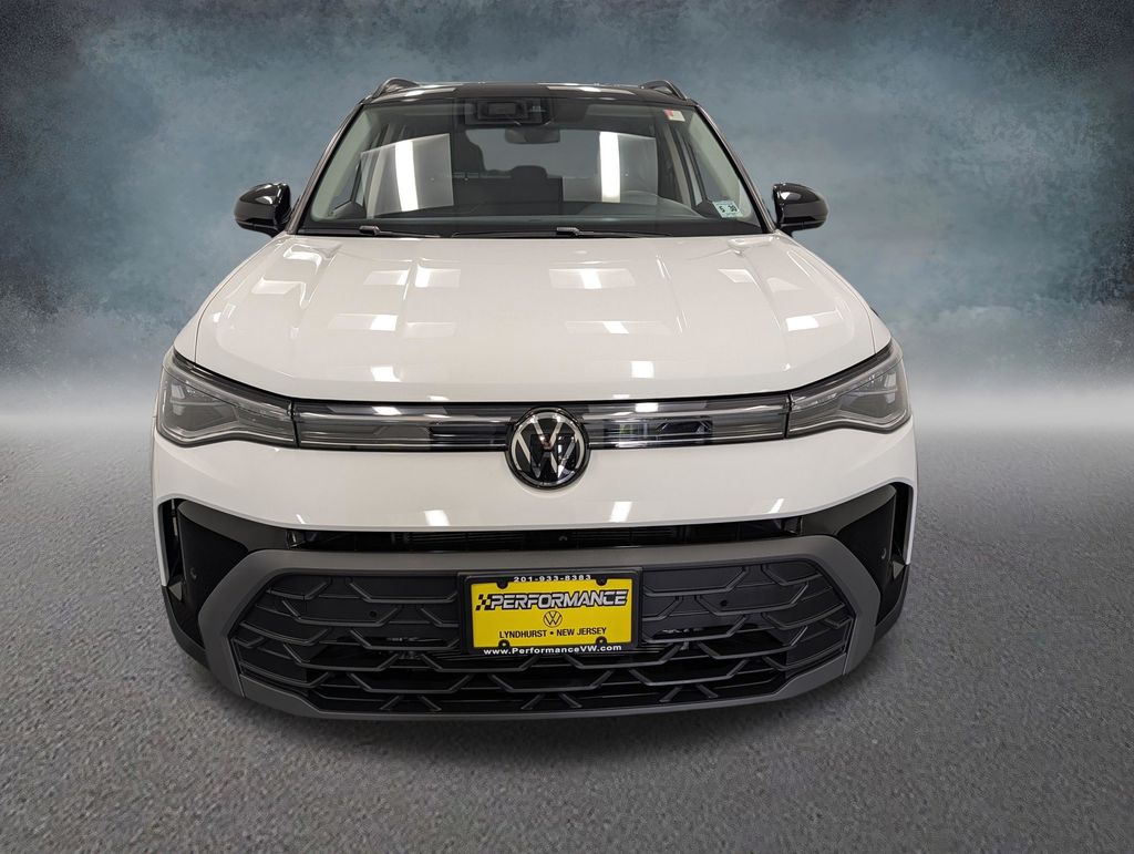 volkswagen taos 2025 3VV2C7B22SM014135 image volkswagen taos 2025 3VV2C7B22SM014135 image