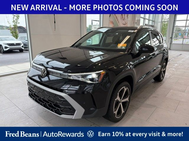 volkswagen taos 2025 3VV4C7B21SM014975 image volkswagen taos 2025 3VV4C7B21SM014975 image
