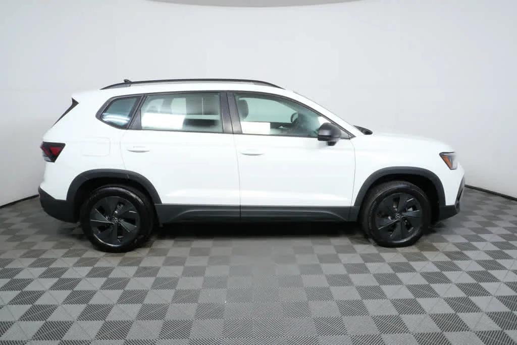 volkswagen taos 2025 3VV5C7B27SM014306 image volkswagen taos 2025 3VV5C7B27SM014306 image