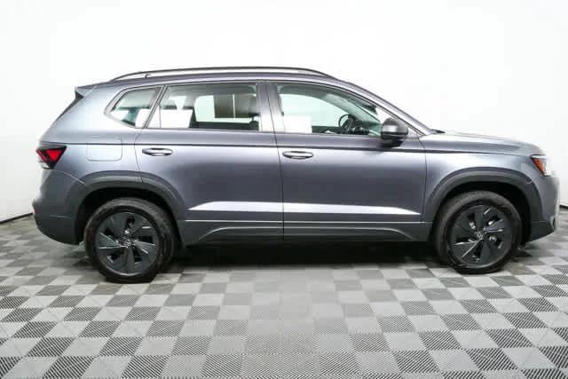 volkswagen taos 2025 3VV5C7B2XSM053763 image volkswagen taos 2025 3VV5C7B2XSM053763 image