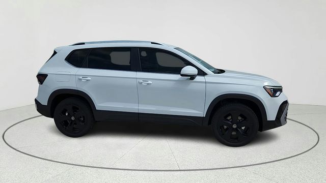 volkswagen taos 2025 3VV4C7B28SM020868 image volkswagen taos 2025 3VV4C7B28SM020868 image