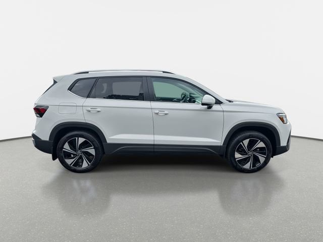 volkswagen taos 2025 3VVVC7B27SM048942 image volkswagen taos 2025 3VVVC7B27SM048942 image