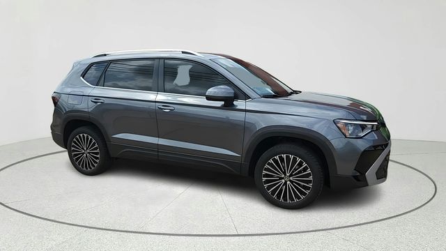 volkswagen taos 2025 3VVEC7B20SM048748 image volkswagen taos 2025 3VVEC7B20SM048748 image
