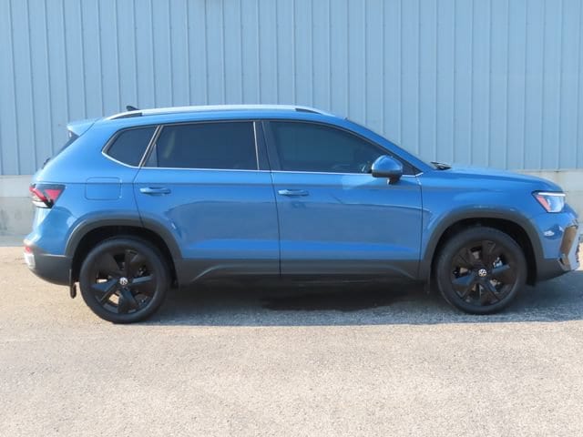 volkswagen taos 2025 3VVEC7B22SM061078 image volkswagen taos 2025 3VVEC7B22SM061078 image
