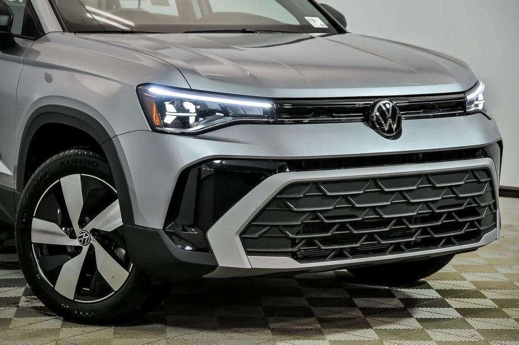 volkswagen taos 2025 3VV8C7B28SM013047 image volkswagen taos 2025 3VV8C7B28SM013047 image