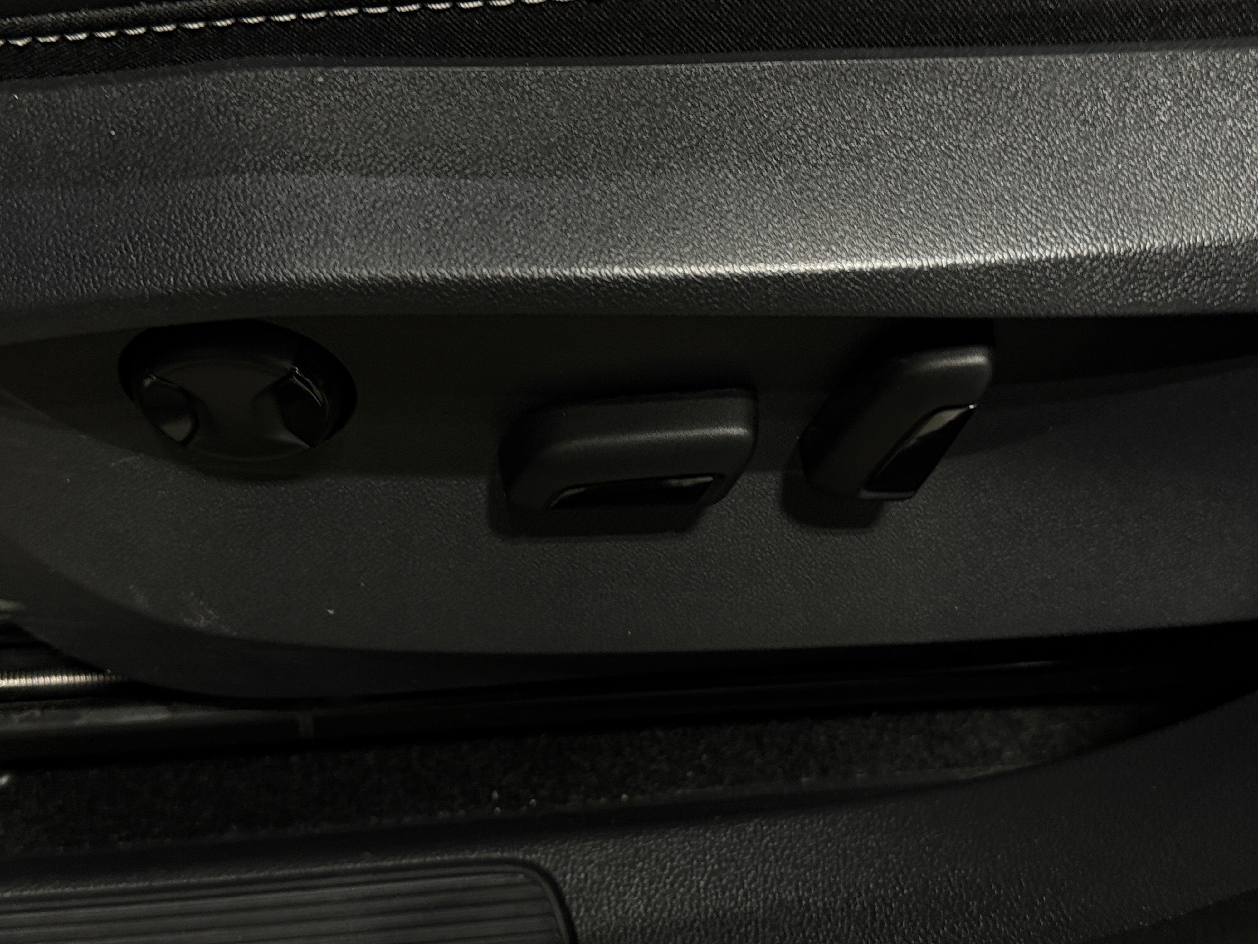 volkswagen taos 2025 3VV4C7B27SM019470 image volkswagen taos 2025 3VV4C7B27SM019470 image