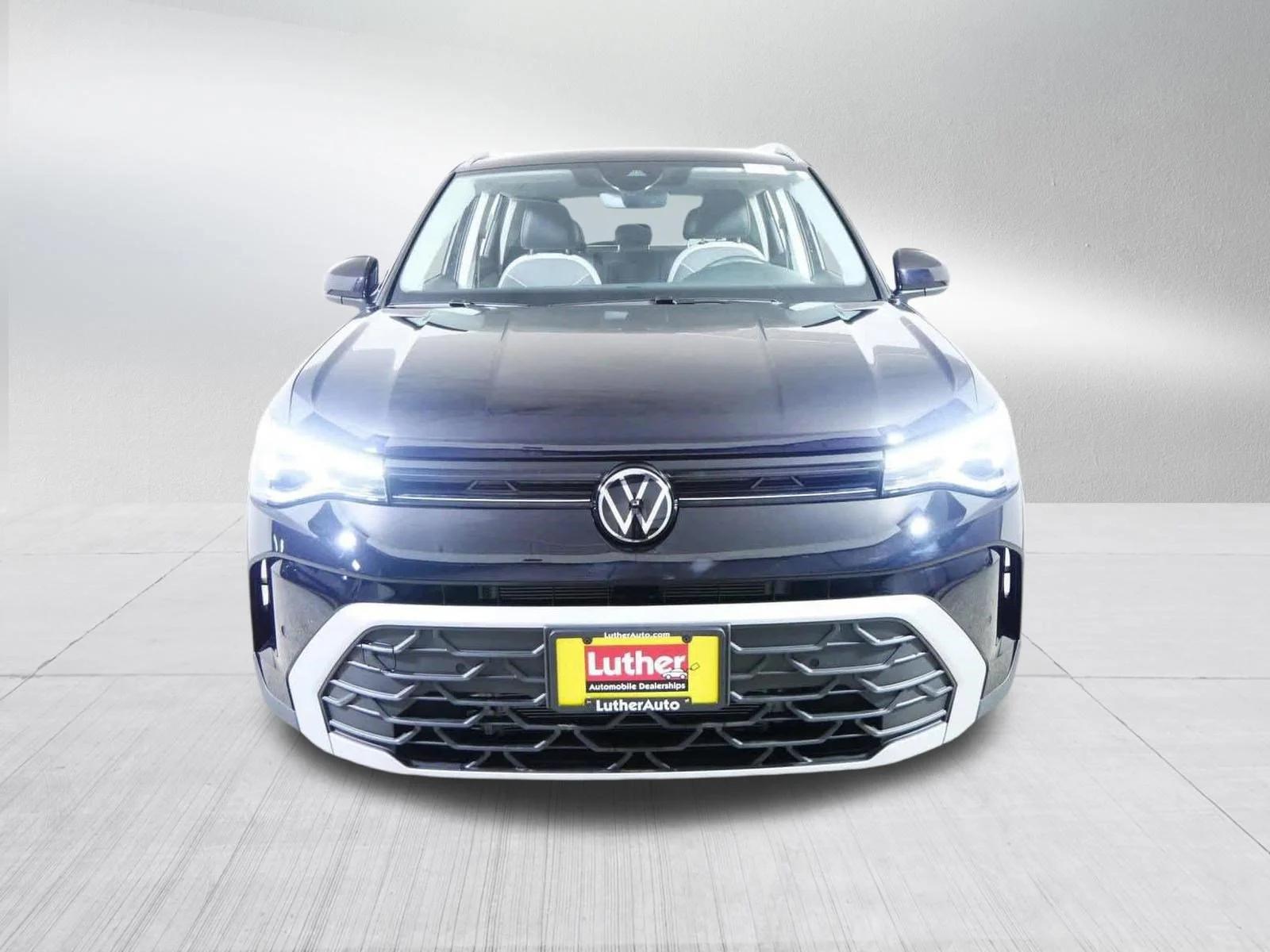 volkswagen taos 2025 3VVVC7B2XSM019838 image volkswagen taos 2025 3VVVC7B2XSM019838 image