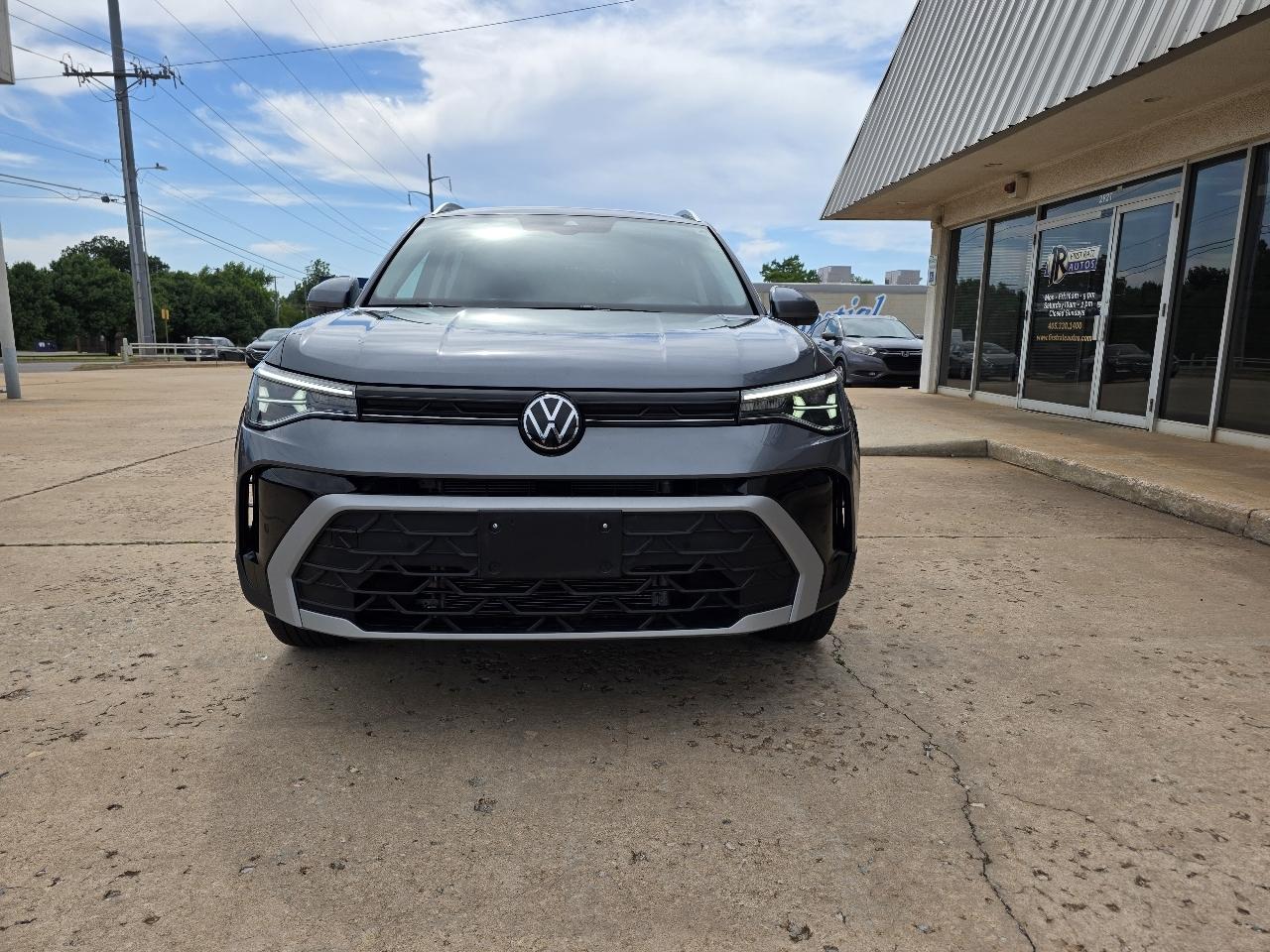 volkswagen taos 2025 3VVUC7B23SM005744 image volkswagen taos 2025 3VVUC7B23SM005744 image