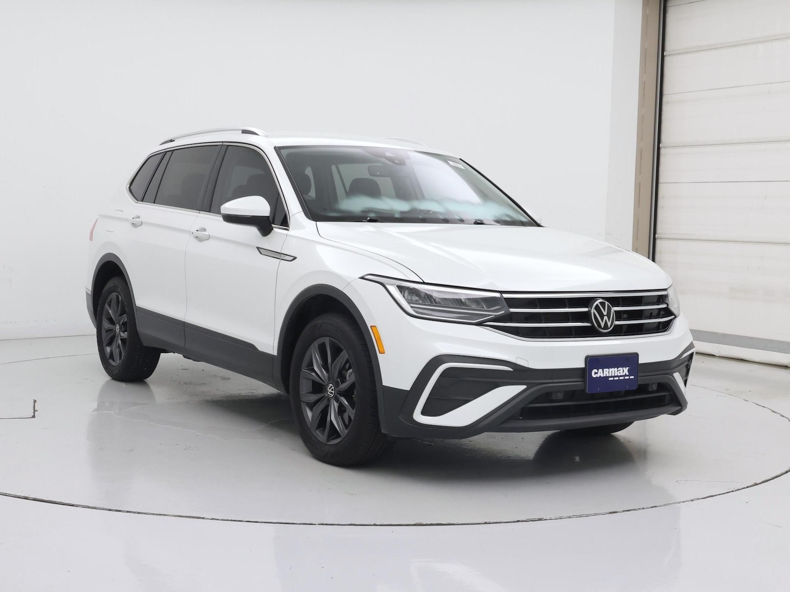 volkswagen tiguan 2023 3VV3B7AX0PM114035 image volkswagen tiguan 2023 3VV3B7AX0PM114035 image