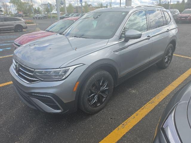 volkswagen tiguan 2023 3VV2B7AX4PM075039 image volkswagen tiguan 2023 3VV2B7AX4PM075039 image