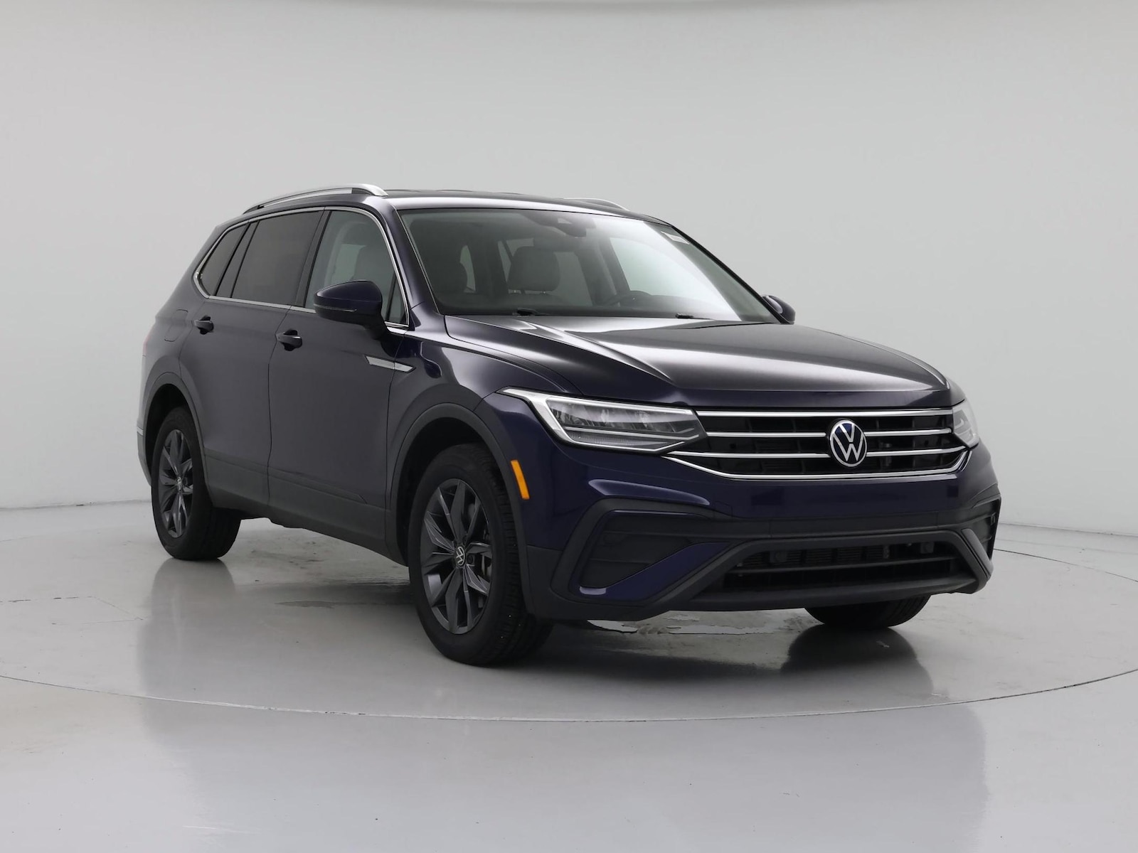 volkswagen tiguan 2023 3VV3B7AX8PM083617 image volkswagen tiguan 2023 3VV3B7AX8PM083617 image