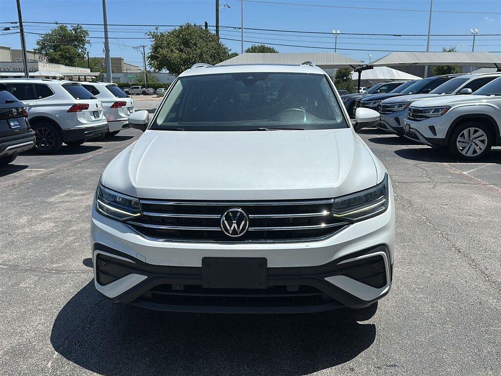 volkswagen tiguan 2023 3VVNB7AX0PM088870 image volkswagen tiguan 2023 3VVNB7AX0PM088870 image
