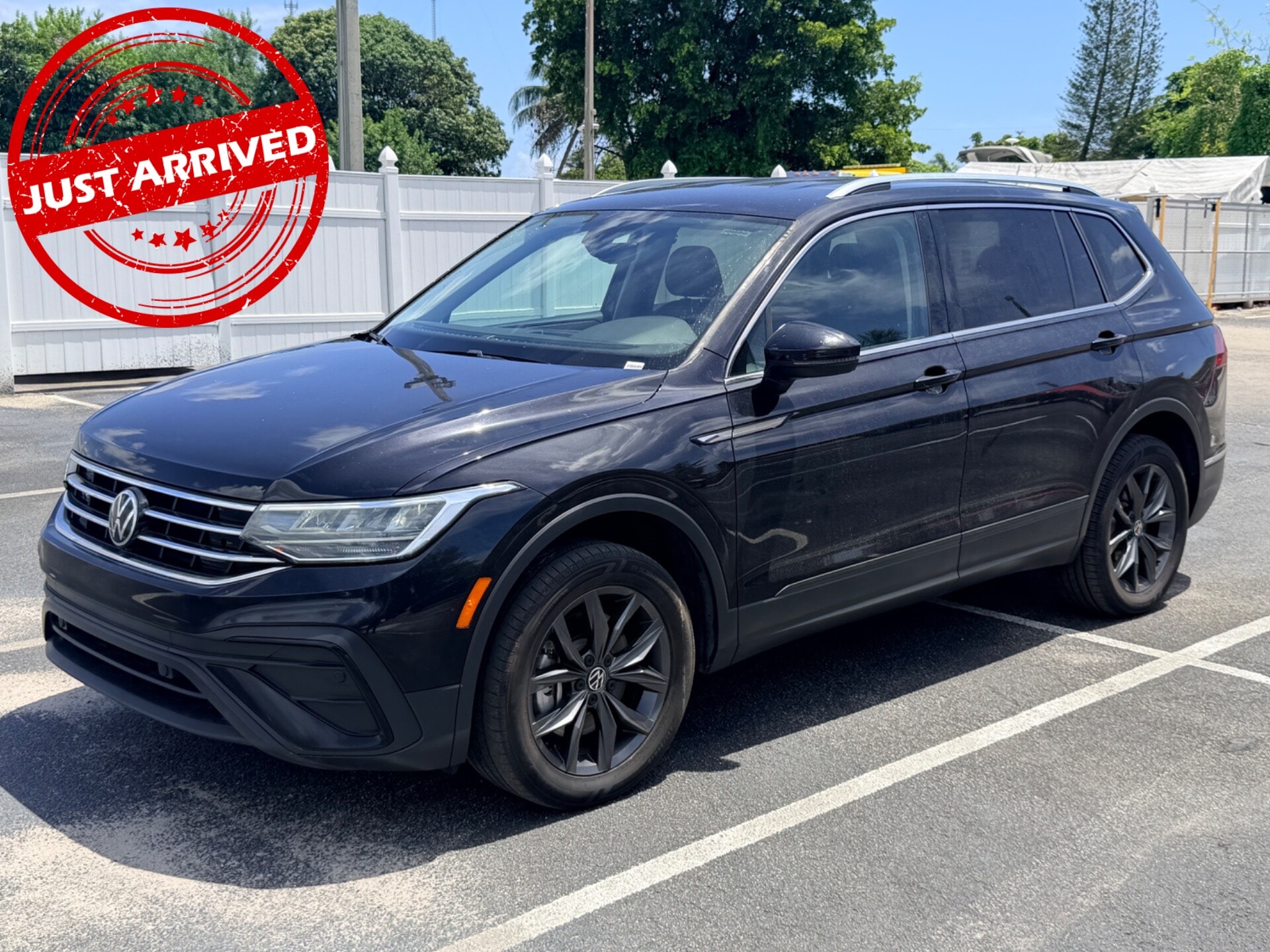 volkswagen tiguan 2023 3VV3B7AXXPM059870 image volkswagen tiguan 2023 3VV3B7AXXPM059870 image