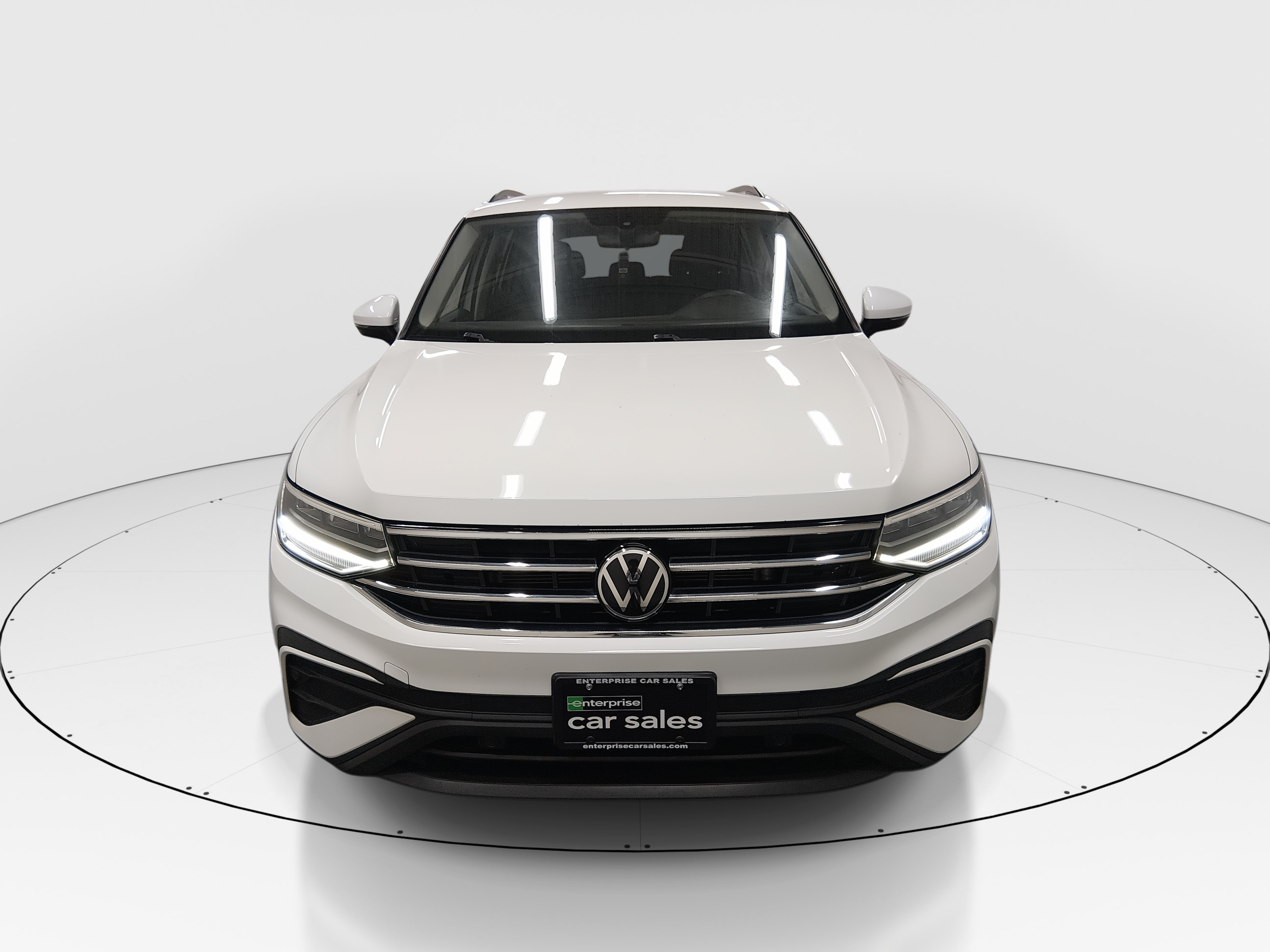 volkswagen tiguan 2023 3VVFB7AX4PM044410 image volkswagen tiguan 2023 3VVFB7AX4PM044410 image