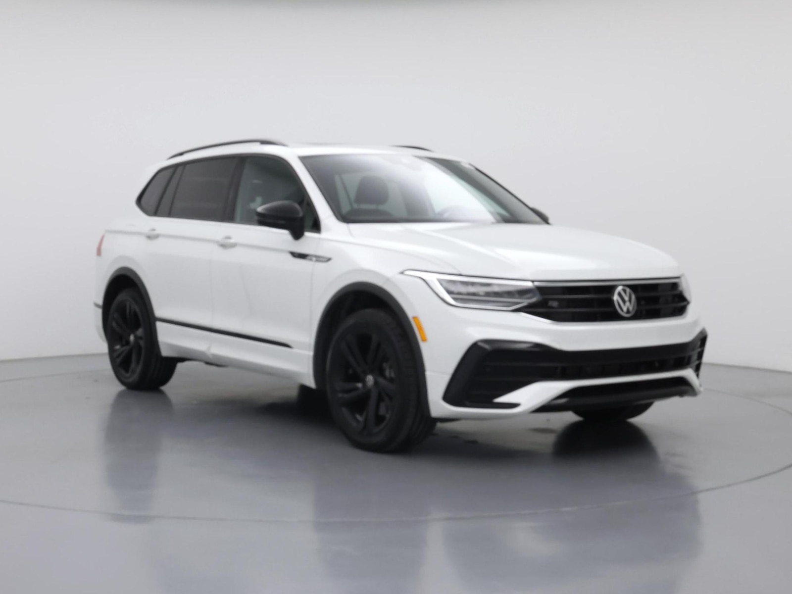 volkswagen tiguan 2023 3VVCB7AX1PM115100 image volkswagen tiguan 2023 3VVCB7AX1PM115100 image