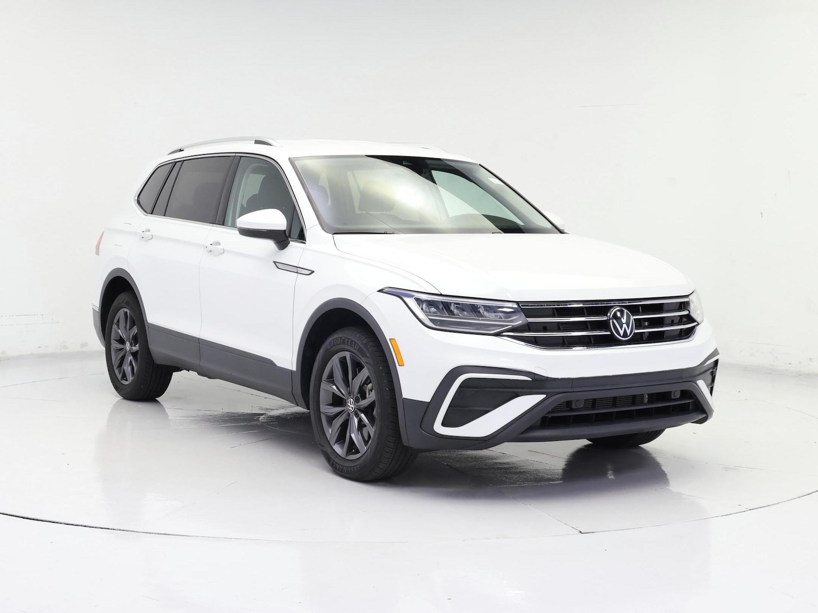 volkswagen tiguan 2023 3VV3B7AXXPM115452 image volkswagen tiguan 2023 3VV3B7AXXPM115452 image