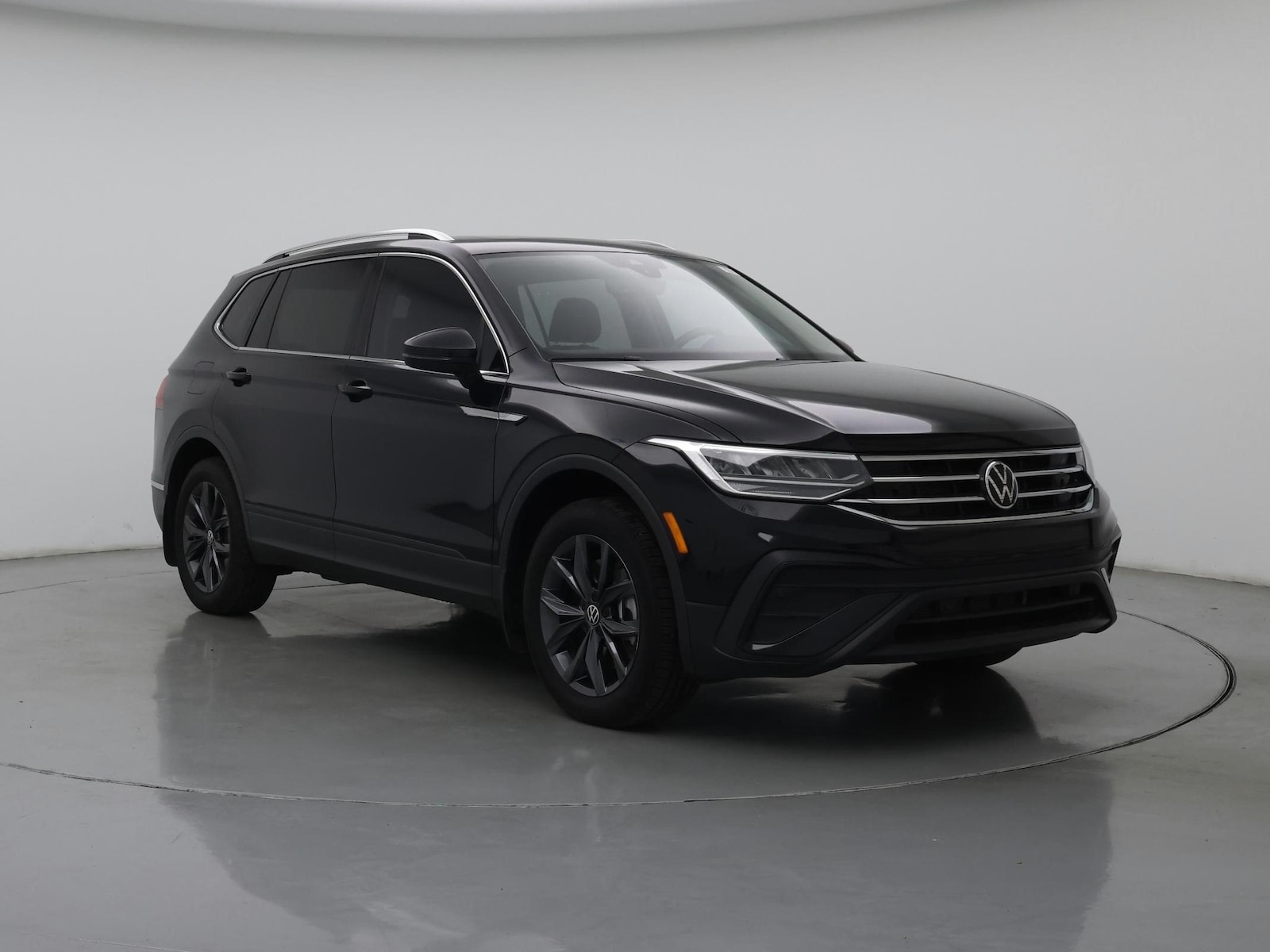 volkswagen tiguan 2023 3VVNB7AX8PM067118 image volkswagen tiguan 2023 3VVNB7AX8PM067118 image